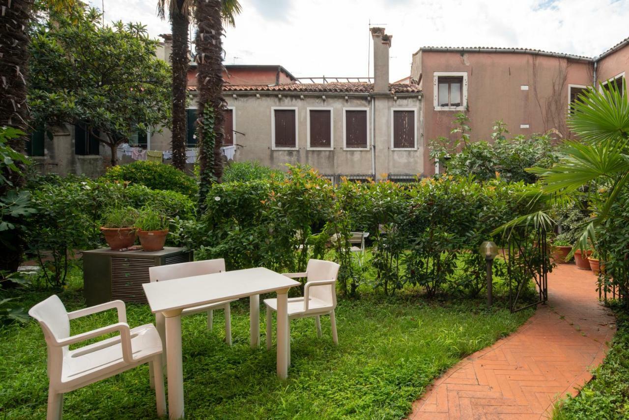 Garden Apartment Венеция Экстерьер фото